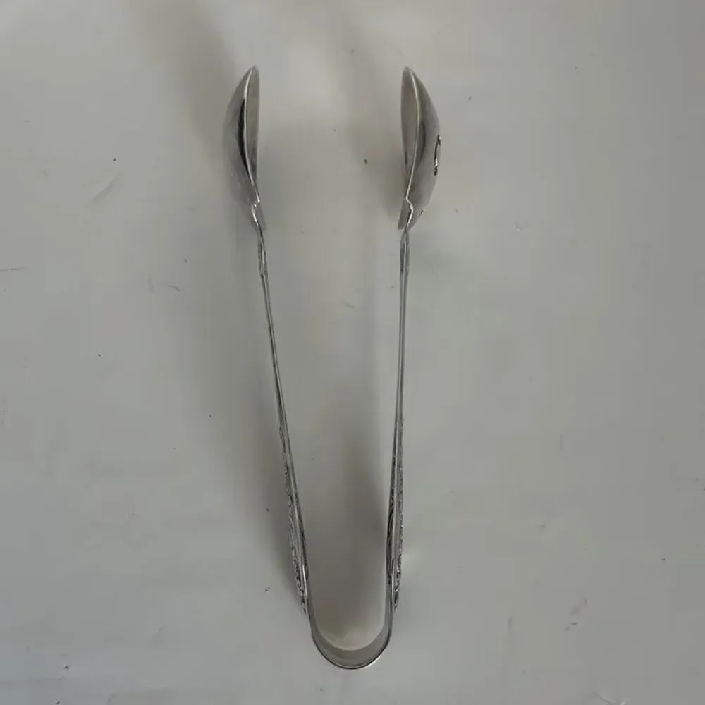 Wallace  Salad Serving Tongs Silverplate Vintage Ornate Flatware